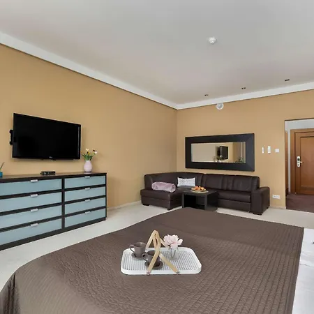 아파트 Family With Air Conditioning In By Renters 미엘노